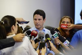 Tucano hipócrita: “Quanta honra o destino me reservou”, disse deputado em voto decisivo; um ano depois, é acusado de lavagem de dinheiro e corrupção