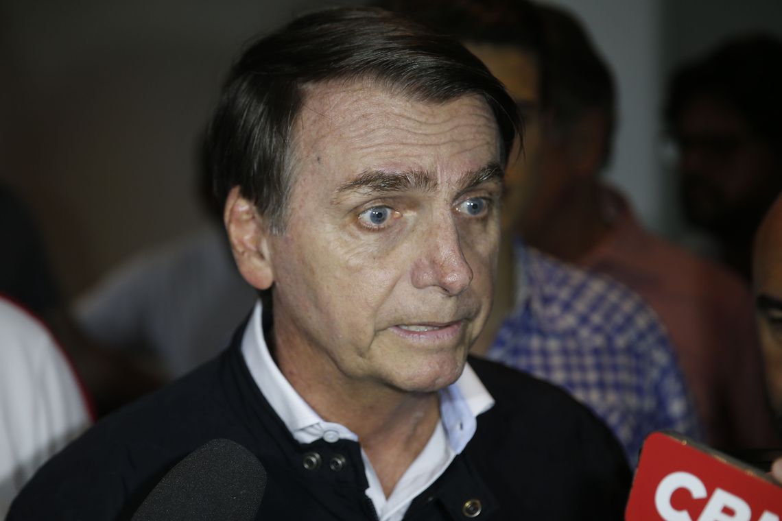 Em Datafolha sem movimento, 67% dizem que debate é âmuito importanteâ, mas Bolsonaro vai fugir
