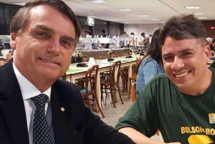 Petroleiros acusam Bolsonaro de violar plano de cargos para dar boquinha a amigo na Petrobrás