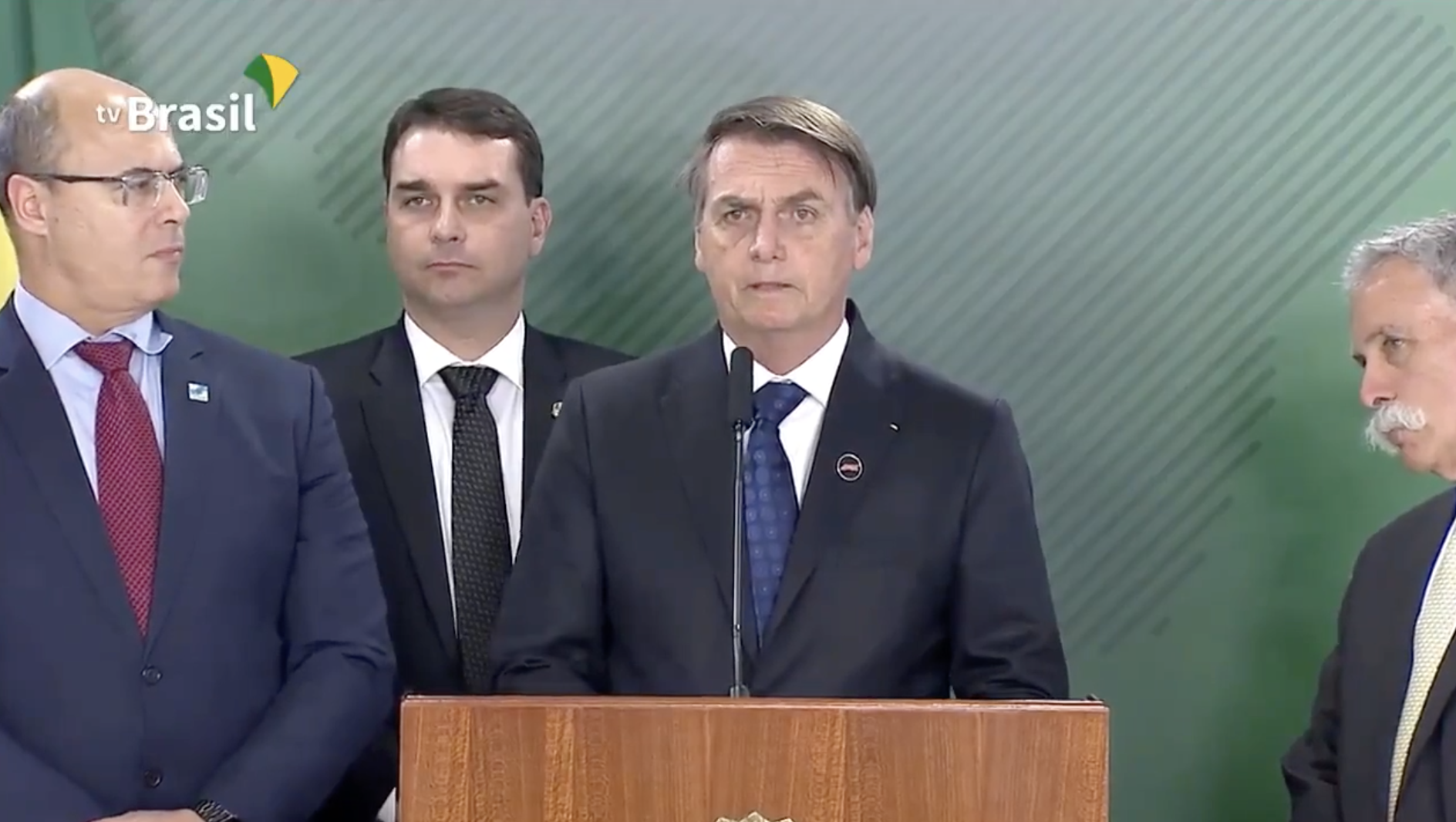 Mentor do impeachment de Dilma, tucano Reale fala em BolsoNero, um “caso de interdição”