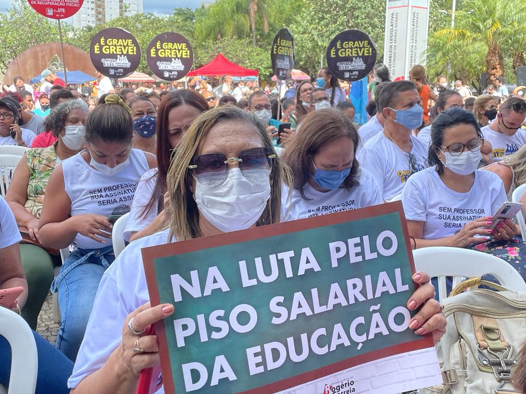 Sindicato pede a deputados derrubada dos vetos de Zema ao reajuste do piso da Educação e à anistia da greve; vídeo