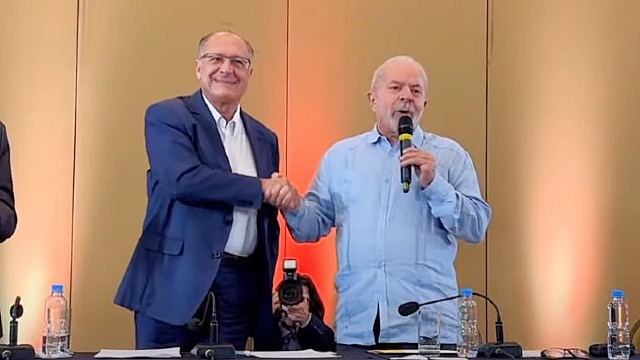 Fernando Brito: No discurso de saudação  a Alckmin como vice em sua chapa, Lula foca em direitos, economia e experiência